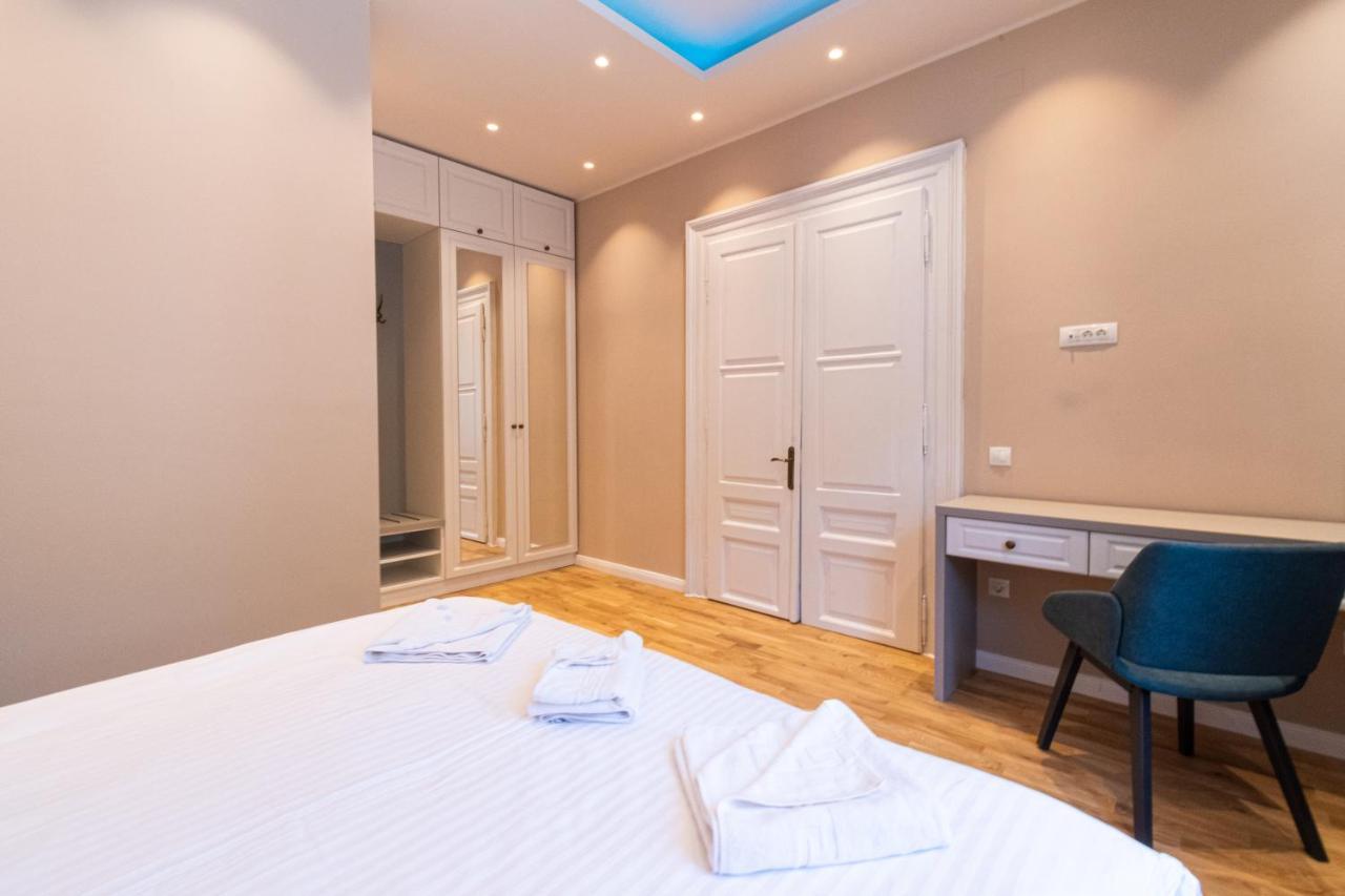 Black Gate - Quiet Studio In The Heart Of Old Town With Free Private Secured Parking براشوف المظهر الخارجي الصورة